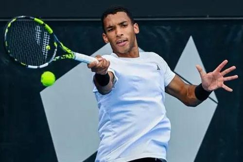 Felix Auger-Aliassime sẽ chạm trán Sebastian Korda ở chung kết Adelaide International