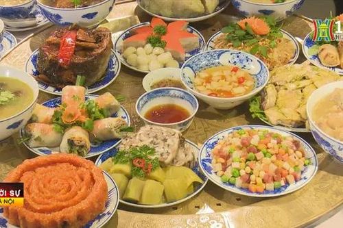 Trình diễn 'Cơm nhà và cỗ Tết'
