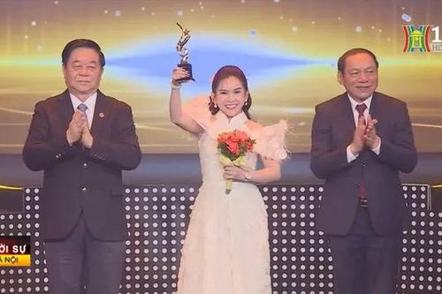 Gương mặt nghệ sĩ tiêu biểu và sách nổi bật năm 2024