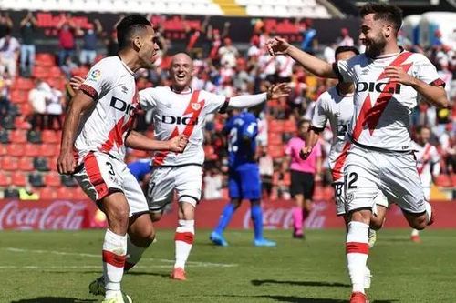 Rayo Vallecano thắng Celta Vigo vươn lên vị trí thứ 9