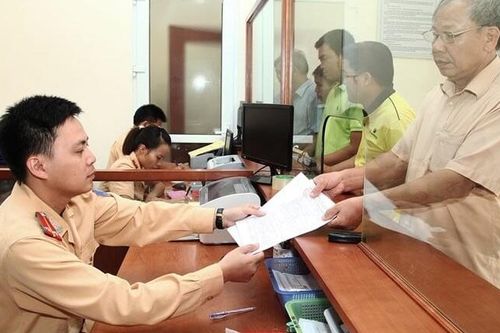 Thêm lãi 0,05% mỗi ngày nếu chậm nộp phạt vi phạm giao thông
