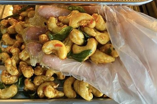 Loại hạt bổ dưỡng hạn chế nguy cơ đột quỵ, ngừa ung thư, Tết đến làm ngay 2 món này đơn giản lại đốn tim khách