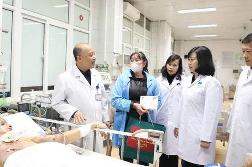 Bộ Y tế sẵn sàng hỗ trợ y tế Hải Dương bứt phá, phát triển chuyên môn sâu trong khám chữa bệnh