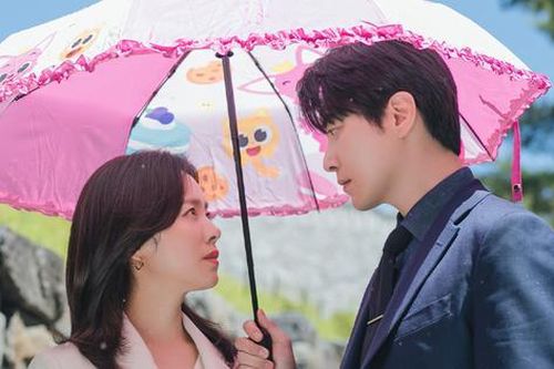 Love Scout: Nữ tổng tài Ji Min và chàng thư ký Jun Hyuk dịu dàng phá đảo rating