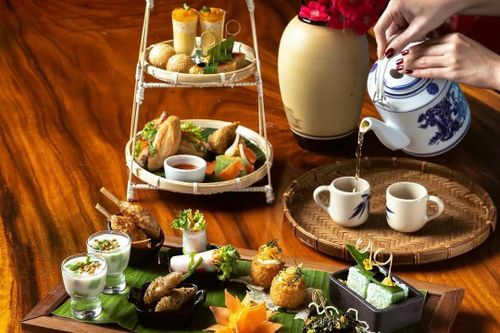 Kem nước mắm và những món Tết 'độc lạ' tại khách sạn hạng sang