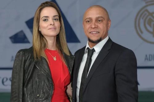 Roberto Carlos ly hôn ở tuổi 51
