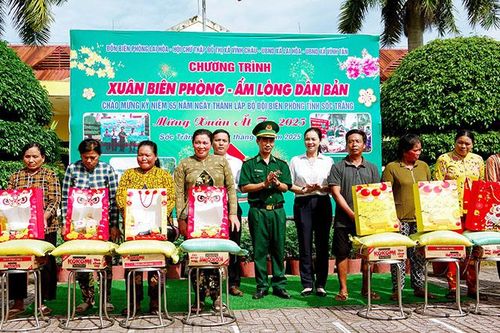 Ấm tình quân dân khu vực biên giới biển Sóc Trăng