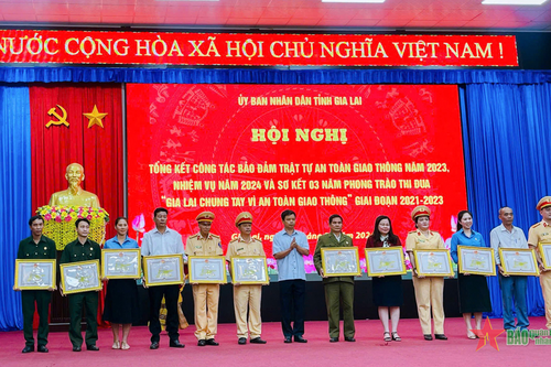 'Kiến trúc sư' của những mô hình vì dân