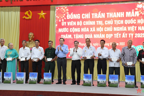 Chủ tịch Quốc hội Trần Thanh Mẫn: Hậu Giang phấn đấu tăng trưởng GRDP đạt 10-11% năm 2025