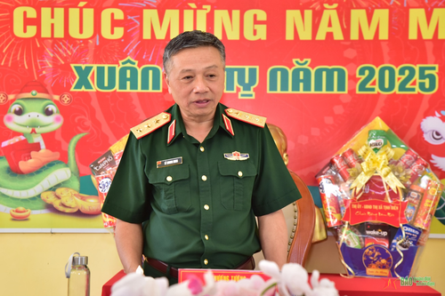 Thượng tướng Lê Quang Minh thăm, kiểm tra, chúc Tết một số đơn vị trên địa bàn Quân khu 9