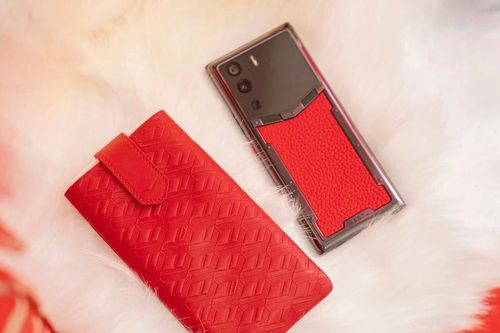 Nhiều mẫu smartphone Vertu với mức giá hấp dẫn dịp tết