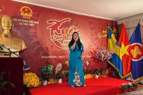 Ấm áp không khí Xuân Quê hương tại 'mái nhà chung' của người Việt ở Thụy Điển và Latvia