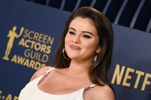 Người đánh bại Selena Gomez