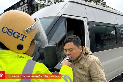 TP Huế: Công an quận Phú Xuân tổ chức tuyên truyền về TTATGT