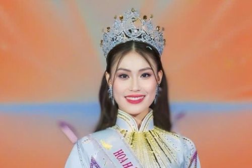 Nữ sinh 20 tuổi đăng quang Hoa hậu Di sản áo dài Việt Nam 2024