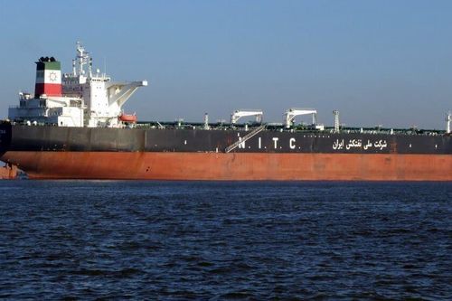 Iran huy động tài chính từ 25 triệu thùng dầu 'gửi' tại Trung Quốc