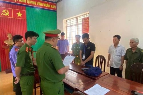 Bình Phước: Khởi tố nhóm đối tượng tham ô hơn 1,2 tỷ đồng