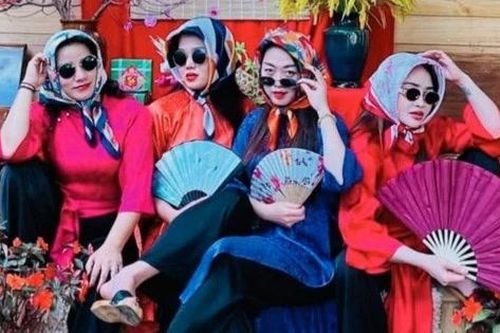 Gia Lai: Giới trẻ với trào lưu chụp ảnh Tết tại các quán cà phê