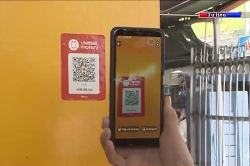 Chủ thẻ ngân hàng Việt Nam có thể quét QR thanh toán tại Lào