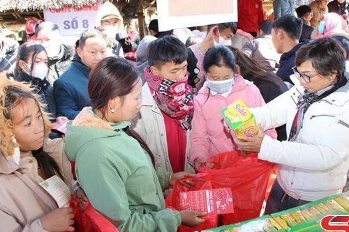 Chương trình 'Chợ nhân đạo' Xuân Ất Tỵ 2025