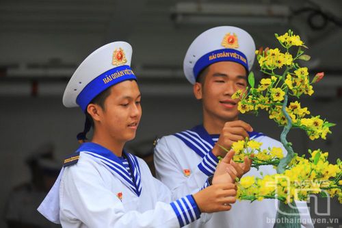 Xuân sớm trên quần đảo Trường Sa - bài 1: Chuyến tàu 'chở' mùa Xuân ra đảo