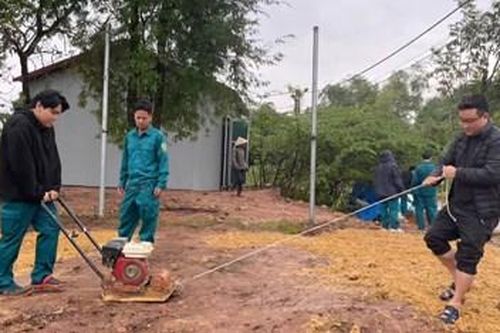 Các địa phương ở quận Thuận Hóa trao 633 suất quà cho các hộ nghèo, cận nghèo