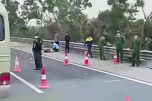 Phát hiện thi thể không còn nguyên vẹn ở cao tốc