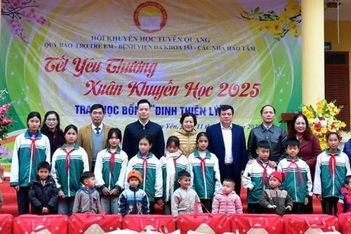 'Tết yêu thương - Xuân khuyến học' năm 2025 tại Tuyên Quang