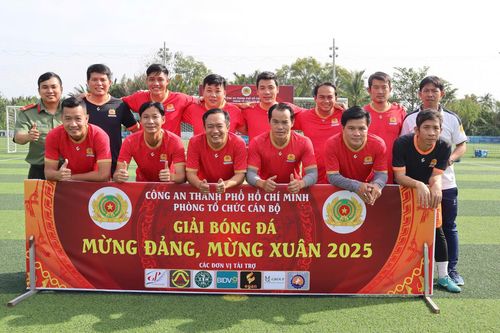 Phòng Tổ chức cán bộ Công an TPHCM tổ chức giải bóng đá mừng Đảng, mừng Xuân