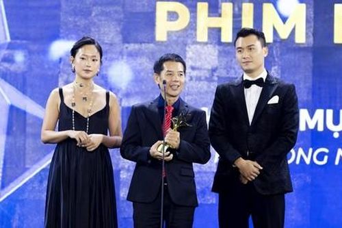 Phim về người lính cứu hỏa thắng giải 'Ngôi sao xanh'