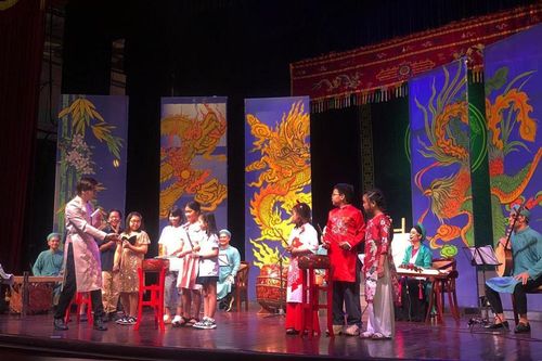 Cảm hứng dân gian 'biến tấu' trên sân khấu đương đại
