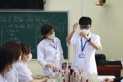 Danh mục những ngành nghề được miễn học phí, thí sinh nên biết