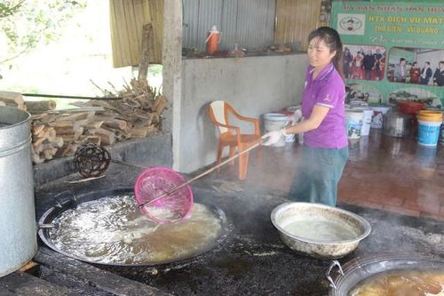 Làng mật mía vùng núi Hà Tĩnh rộn ràng vào vụ Tết