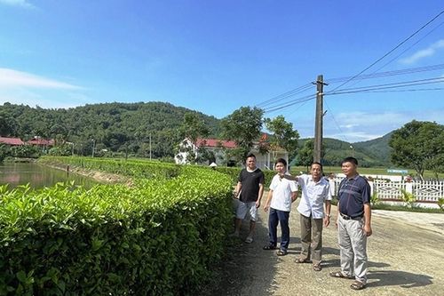 Người cán bộ gương mẫu, tận tâm với công việc