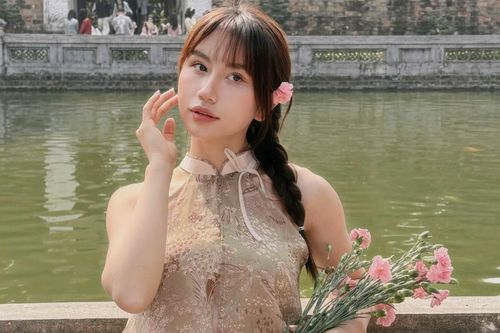 Những người ngóng Tết
