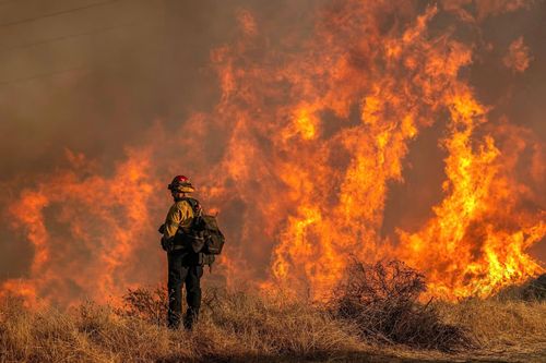Chuyện gì đang xảy ra ở Los Angeles?