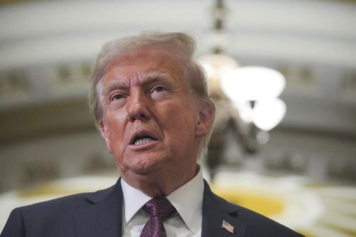 Ông Trump sẽ dừng quản lý đế chế hàng tỷ USD khi nhậm chức