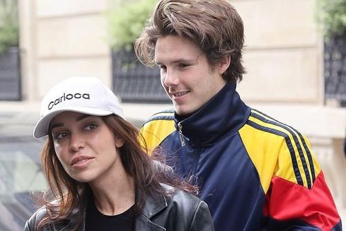 Bạn gái Cruz Beckham đau đớn với vết sẹo dài