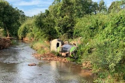 Gia Lai: nguyên nhân ban đầu vụ lật xe bồn khiến một nạn nhân tử vong