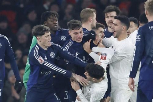 Chùm ảnh: Man Utd 'tiễn' Arsenal khỏi Cup FA theo cách khó tin