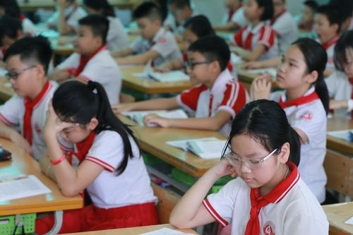 Giảm học thêm tràn lan: Cần thay đổi nhận thức từ nhiều phía