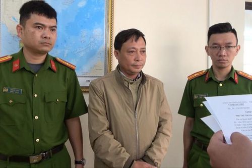 Bắt đối tượng 'nổ' có mối quan hệ rộng, chiếm đoạt hơn 800 triệu đồng
