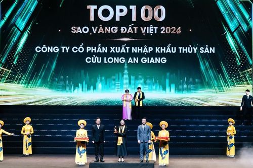 Thủy sản Cửu Long An Giang được vinh danh Top 100 Sao Vàng đất Việt