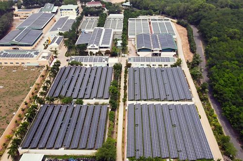 Một công ty nước mua điện mặt trời mái nhà với giá cao nhất tới 3.100 đồng/số