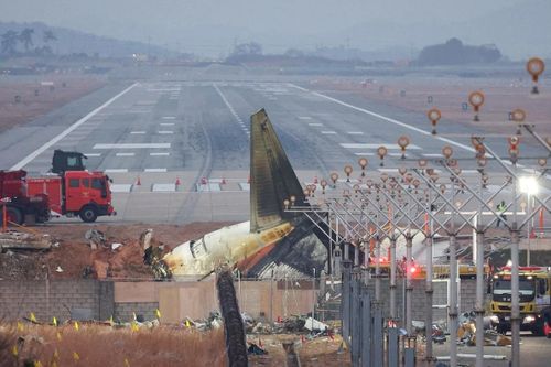 Hộp đen trên máy bay Jeju Air ngừng ghi dữ liệu trước vụ tai nạn: Điều gì đã xảy ra?