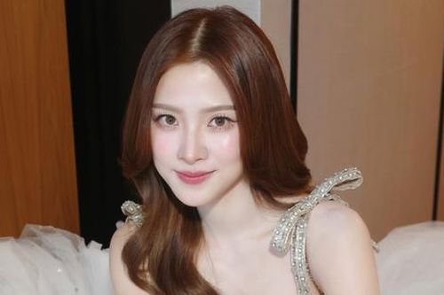 Mỹ nhân phim 18+ Baifern Pimchanok hạnh phúc báo tin vui