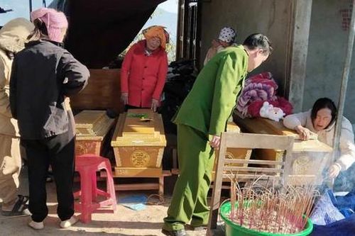 Vụ ô tô tông nhà dân khiến 6 người trong 1 gia đình tử vong ở Nghệ An: Nỗi đau người ở lại