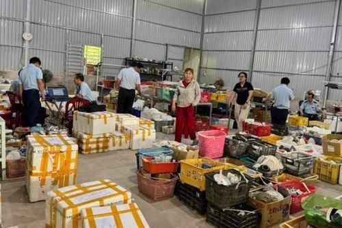 Bà Rịa-Vũng Tàu: Thu giữ hàng nghìn sản phẩm không hóa đơn