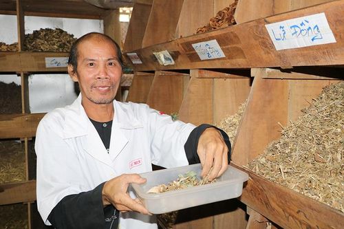 Tấm lòng thiện nguyện của ông Phạm Văn Mum