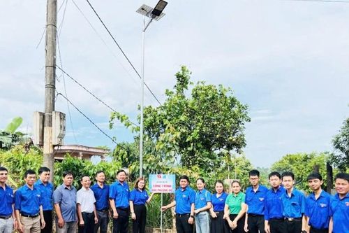Góp sức trẻ giữ gìn an ninh trật tự